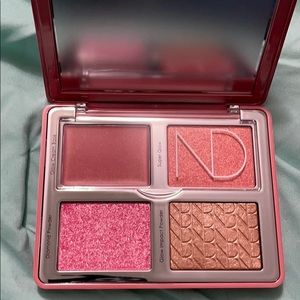 NATASHA DENONA Love Glow Cheek Palette New in box